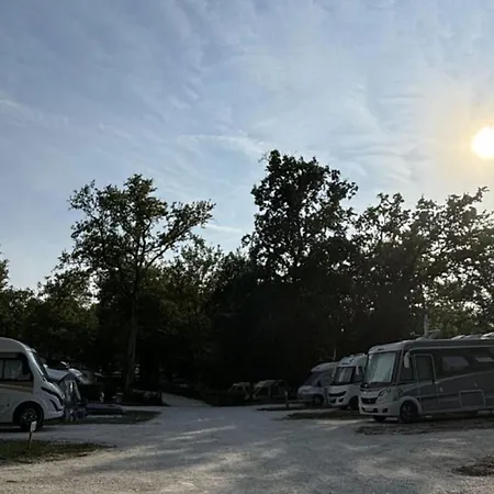 Mobil-home Cosy, Animaux Ok - 2 Pers. - Api-1-52-2464 Κάμπινγκ